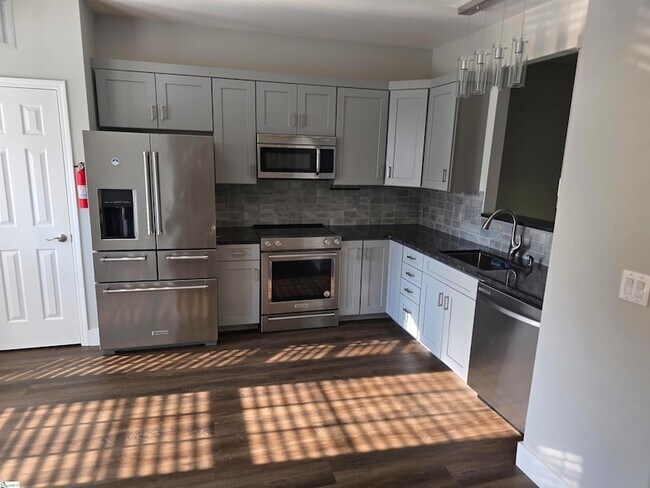 Foto del edificio - 226 Cambria Ct