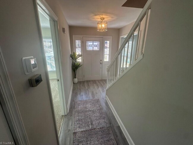 Foto del edificio - 1165 Lazyboy Ln