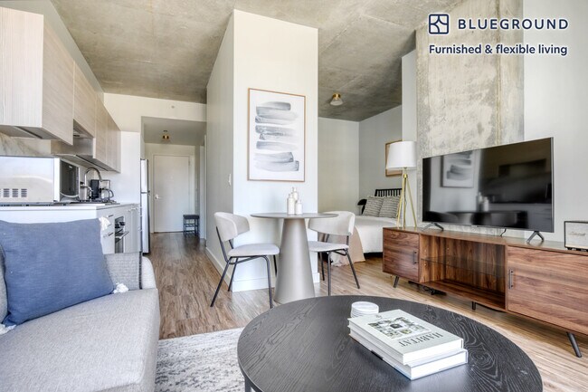 Foto del edificio - 165 N Desplaines St