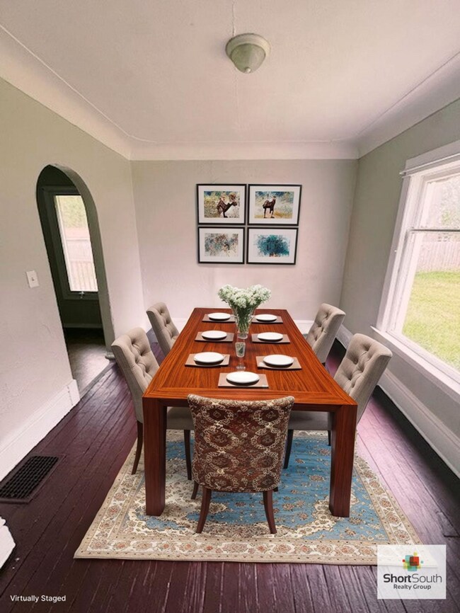 Foto del edificio - Recently updated 3 bed 1 bath Single Famil...