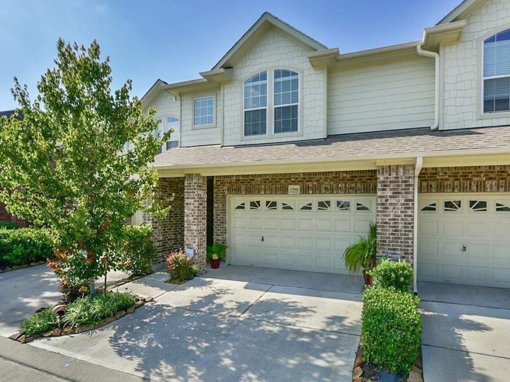 Primary Photo - 10944 Chazenwood Dr