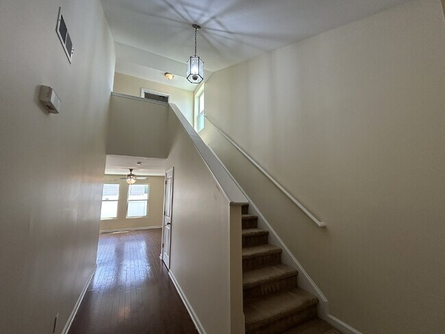 Foto del edificio - Home for Rent