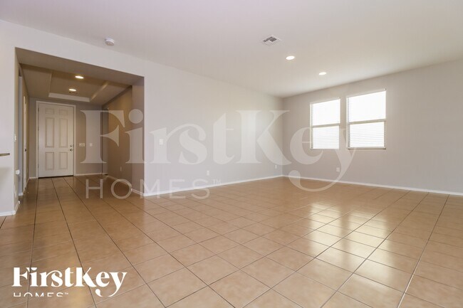 Foto del edificio - 18333 W Onyx Ave