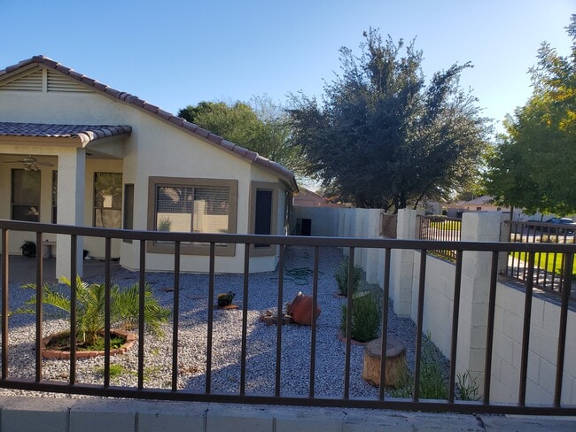 Building Photo - 7000 W Cavalier Dr
