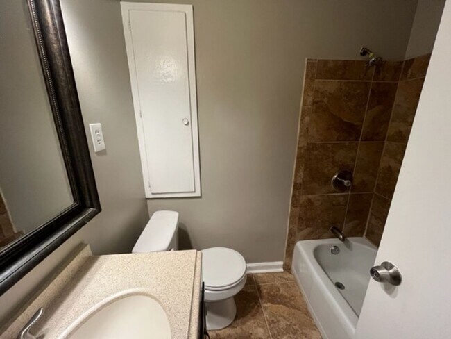 Foto del edificio - Renovated 3 Bedroom 1.5 Bath Home for Rent!!