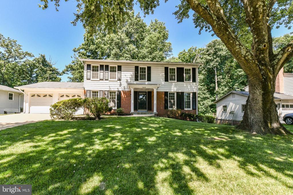 Foto principal - 5012 Sideburn Rd