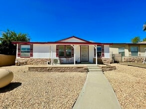 Building Photo - 23686 Lodge Dr