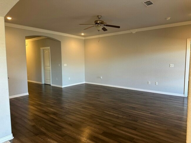 Building Photo - 4336 W Wales Dr