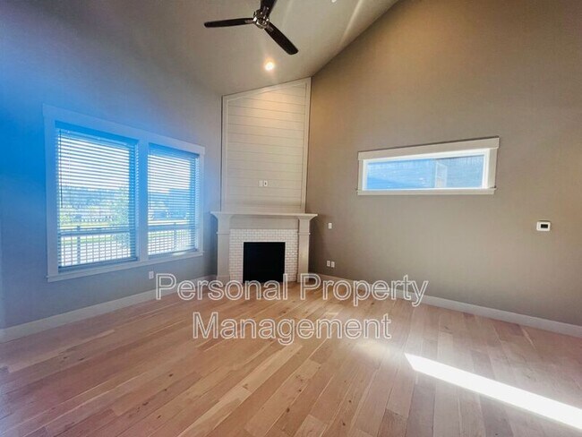 Foto del edificio - 6458 NW Lambert Lane