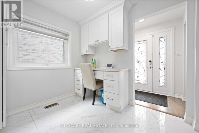 Building Photo - 39 Bentworth Ave