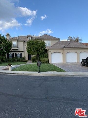 Foto del edificio - 18890 W Carmel Crest Dr