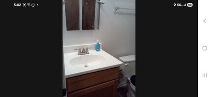 Building Photo - 2721 Brookfield Dr