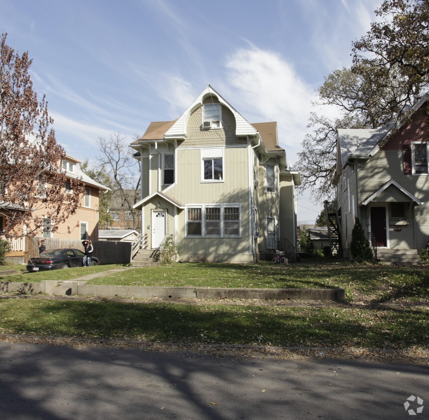 1117 26th St, Des Moines, IA 50311 Apartments in Des Moines, IA