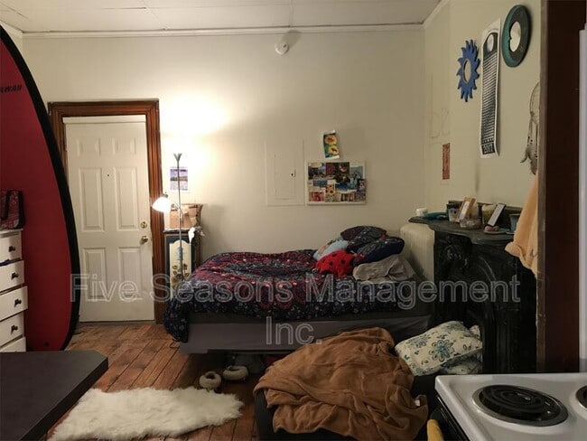 Photo - 4 Loomis St Apartment