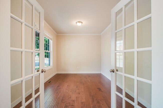 Foto del edificio - 803 Sunken Rd