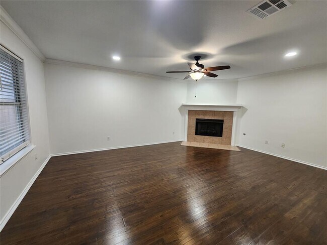 Building Photo - 1508 Lorson Loop