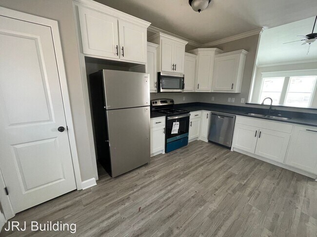 Foto del edificio - 3 br, 2 bath House - 33 Woodhaven Dr