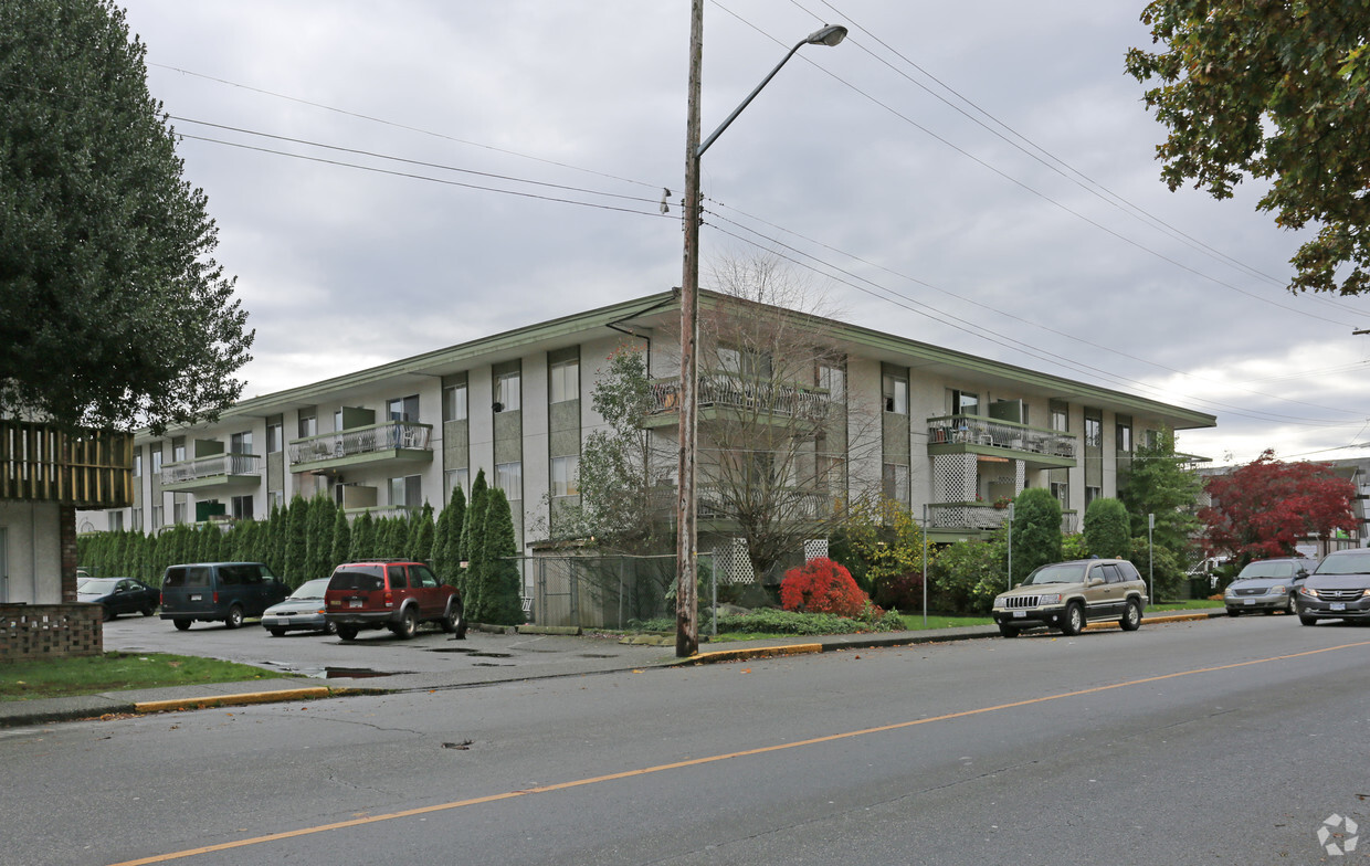Building Photo - Cypress