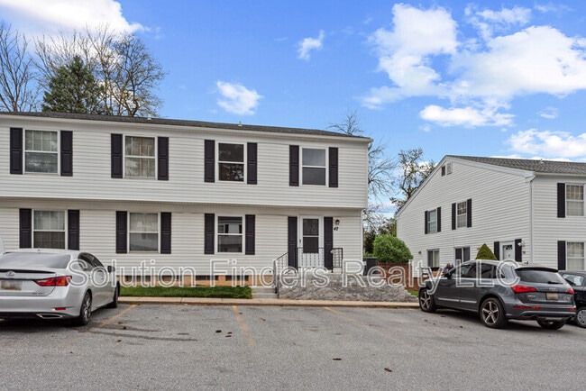 Building Photo - 42 Brookshire Dr