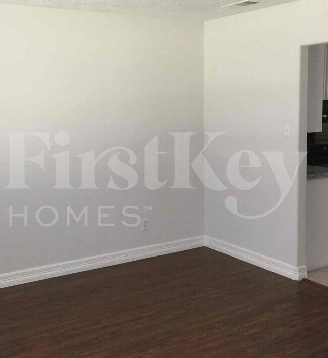 Foto del edificio - 17615 Tall Cypress Dr