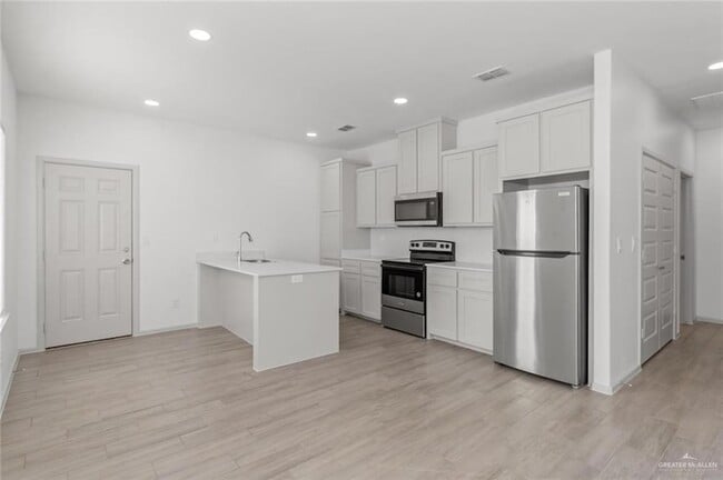 Foto del edificio - 1213 Shavano Dr