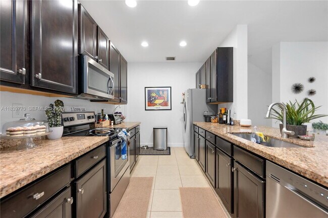 Foto del edificio - 1030 SW 147th Ave