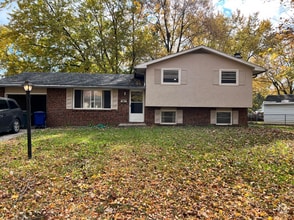 Building Photo - 6132 Oakfield Dr E