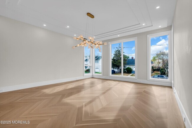 Foto del edificio - 19 Clarence Ave