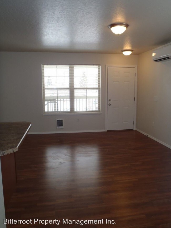 Building Photo - 1309 Montana St