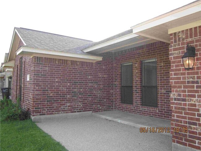 Building Photo - 1109 Pamplin Ct
