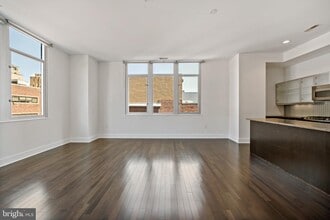 Building Photo - 1101 Locust St