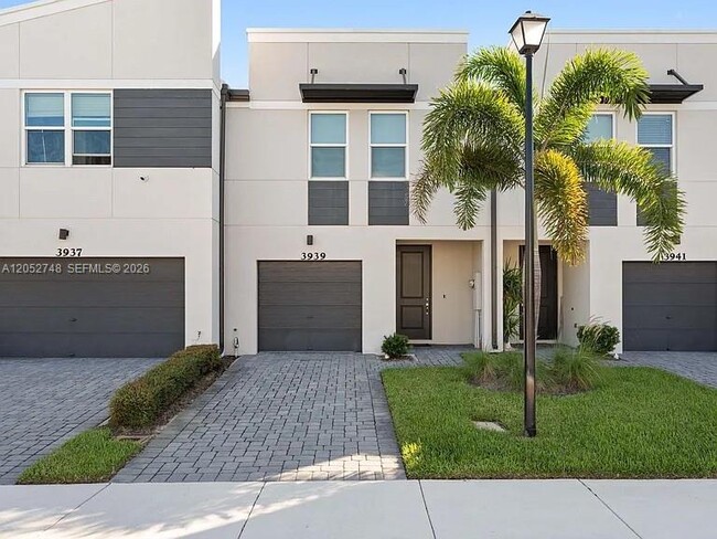 Foto del edificio - 3939 SE Mentmore Ln