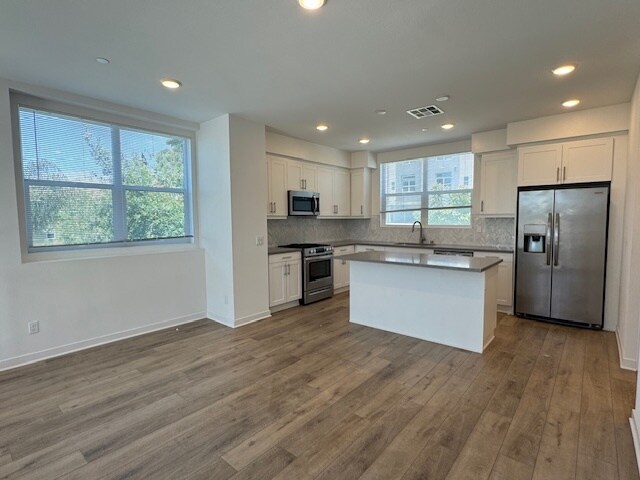 Primary Photo - 10462 Harlow Cir