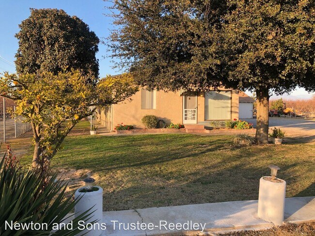 Building Photo - 2 br, 2 bath House - 19794 E. South Avenue