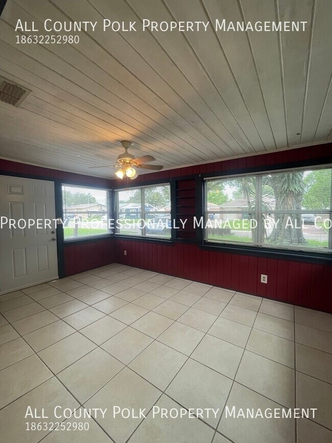 Foto del edificio - Quaint 1 Bedroom Home in St. Petersburg fo...