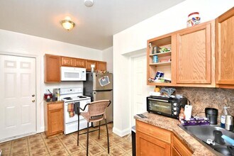 Building Photo - 1707 W Montgomery Ave
