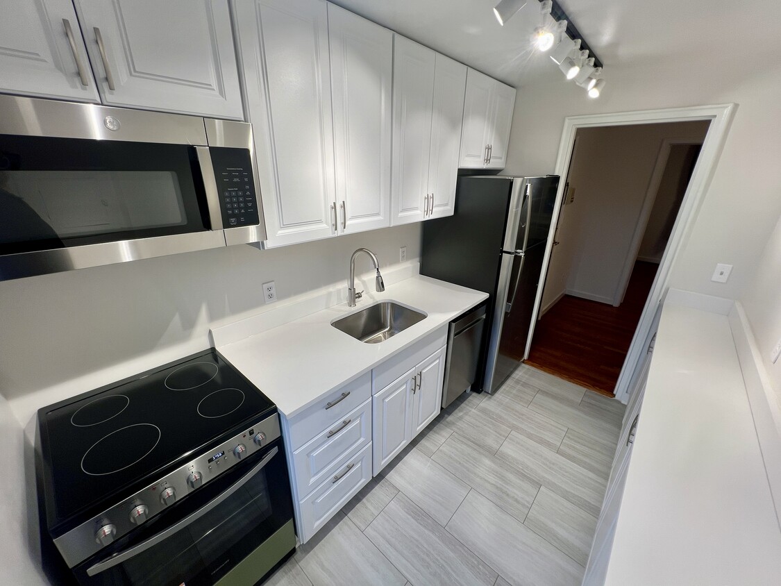 Foto principal - 310 Ashby St