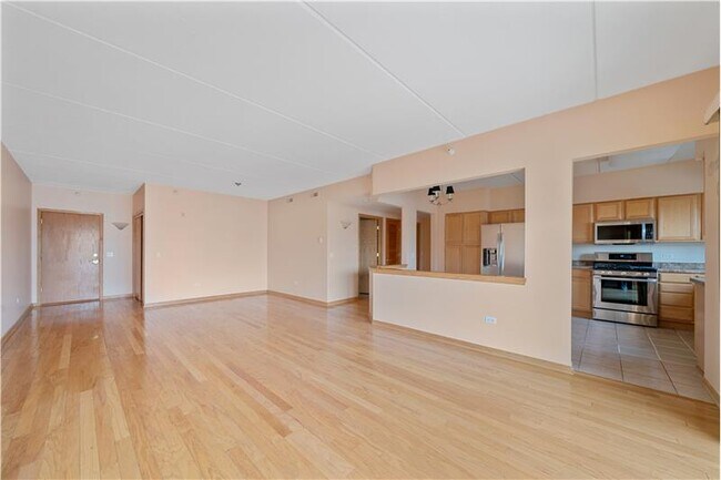Building Photo - 1675 Mill St