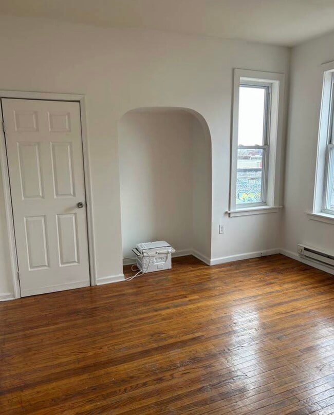 Foto del edificio - 3053 Frankford Ave