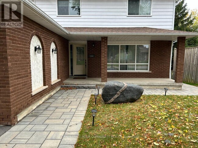 Building Photo - 188 Mason Ave