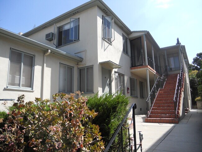 Building Photo - 1550 S Beverly Glen Blvd