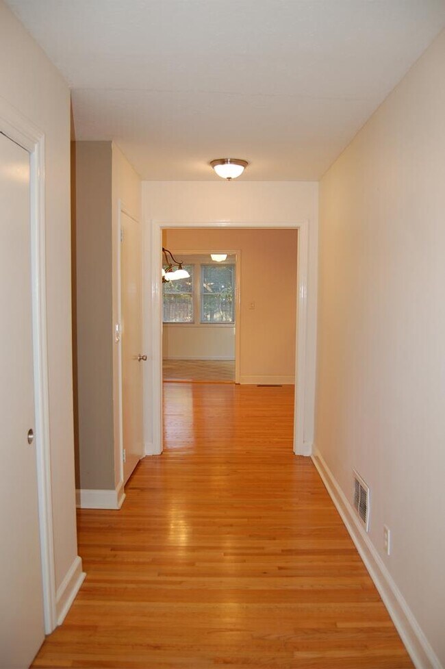 Foto del edificio - 822 Brandy Rd