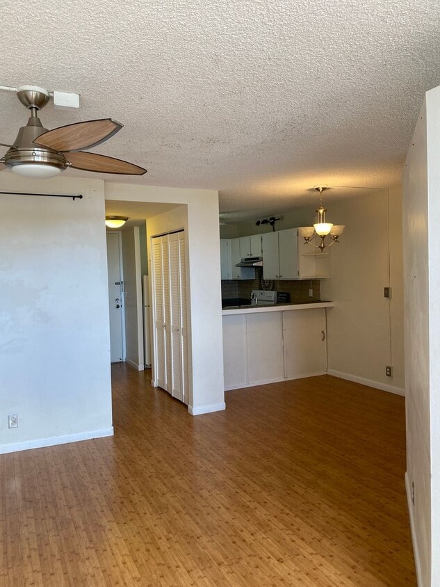 Leilehua - Spacious One Bedroom with Secur... - Leilehua - Spacious One Bedroom with Secur...