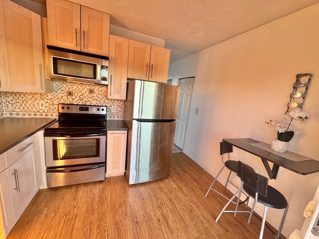 Foto principal - 148 Quincy St