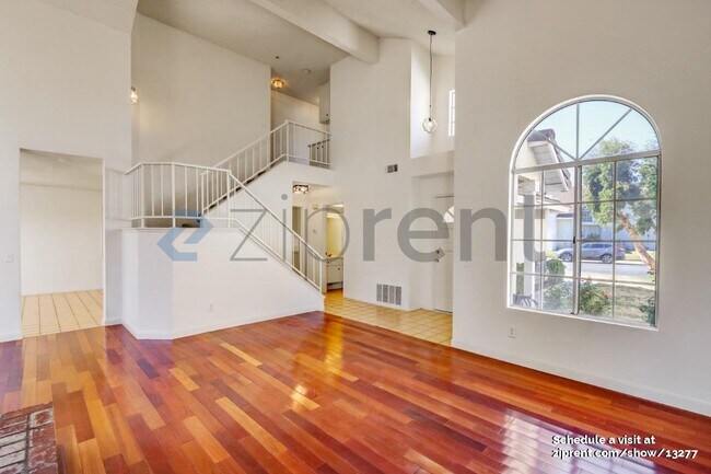 Foto del edificio - 116 Plymouth Way