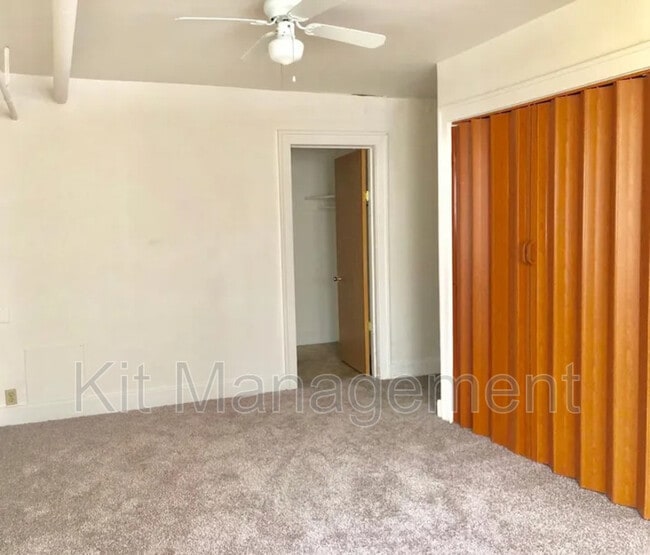 Building Photo - 700 Spencer St