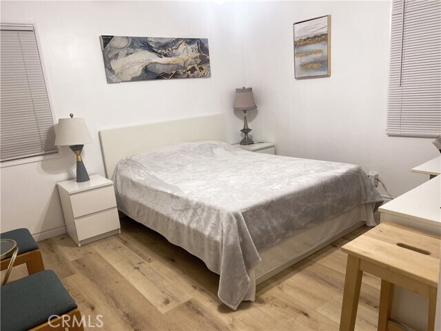 Building Photo - 5522 Farna Ave