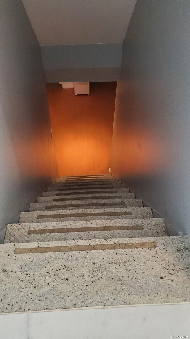 Foto del edificio - 220 N Corona Ave