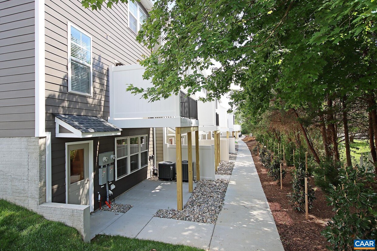 2431 Anlee Rd Unit B, Crozet, VA 22932 Condo for Rent in Crozet, VA