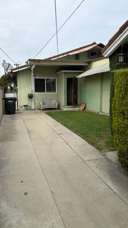 Foto del edificio - 9615 Walnut